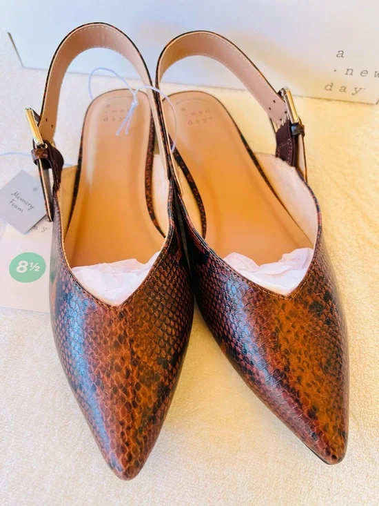 Snake Print Slingback Flats Pointed Toe Neutral Chic Minimalist SIZE 8.5 NWT - Picture 3 of 10